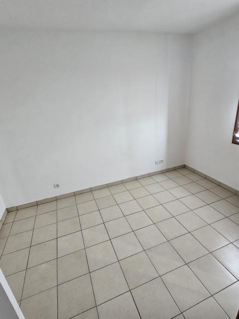 Location maison F3 Ligueil - Photo 4