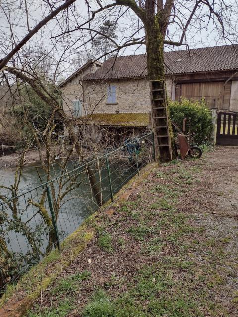 Location appartement T4 Villefranche de Rouergue - Photo 4