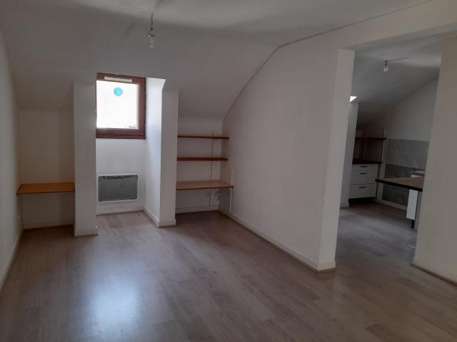 Location appartement T5 Cremieu - Photo 3