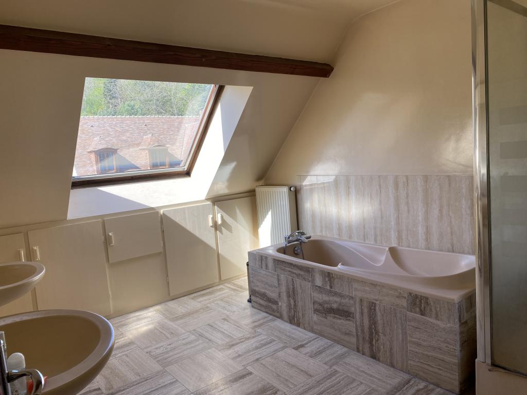 Location chambre Verrieres le Buisson - Photo 2