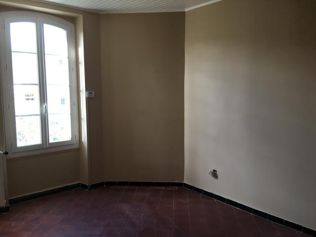 Location maison F2 Ales - Photo 2