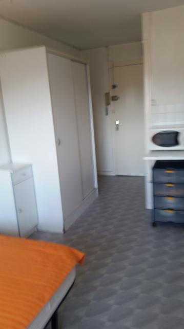 Location studio St Etienne - Photo 3