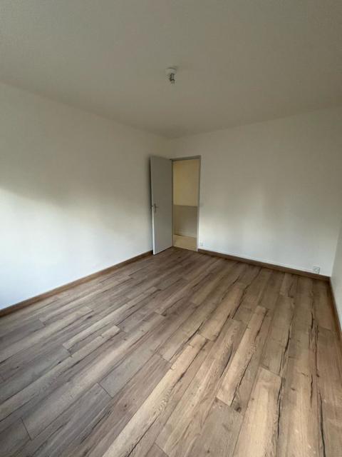 Location appartement T3 Sury le Comtal - Photo 10