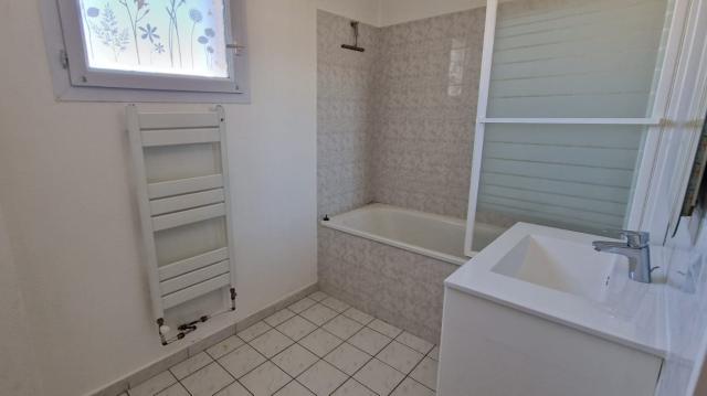 Location maison F4 Rillieux la Pape - Photo 6