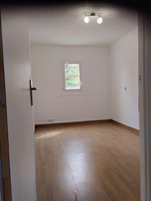 Location maison F2 La Ville du Bois - Photo 7