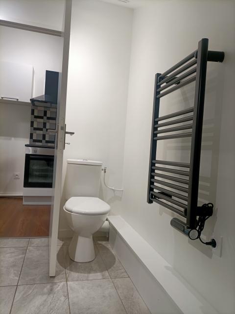 Location studio St Etienne - Photo 7