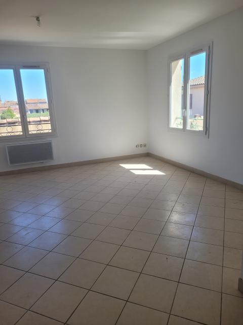 Location appartement T3 St Maximin la Ste Baume - Photo 2