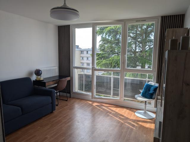 Location appartement T3 Fontenay le Fleury - Photo 2