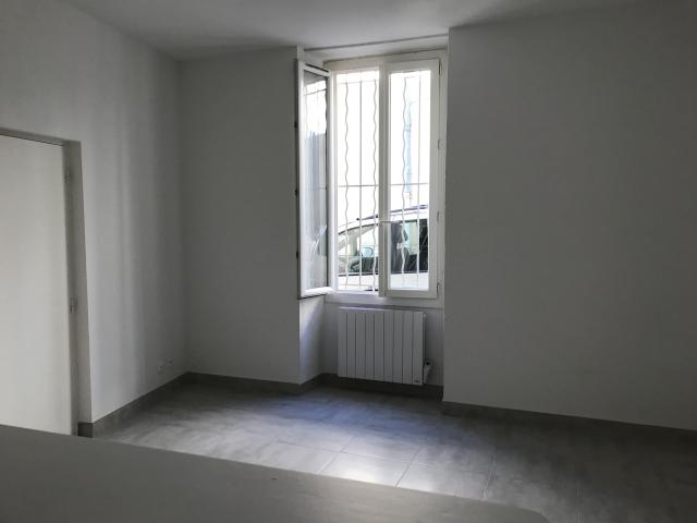 Location appartement T2 Nimes - Photo 3