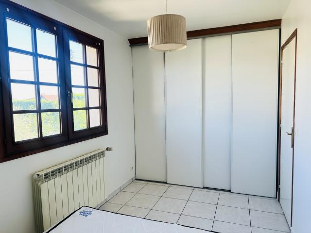 Location appartement T2 Villeneuve le Roi - Photo 4