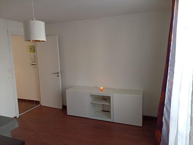 Location studio Les Pavillons sous Bois - Photo 2
