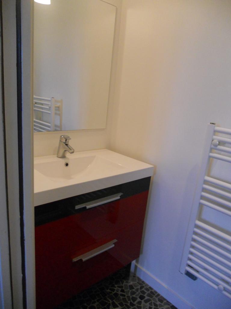 Location chambre St Genis Laval - Photo 3