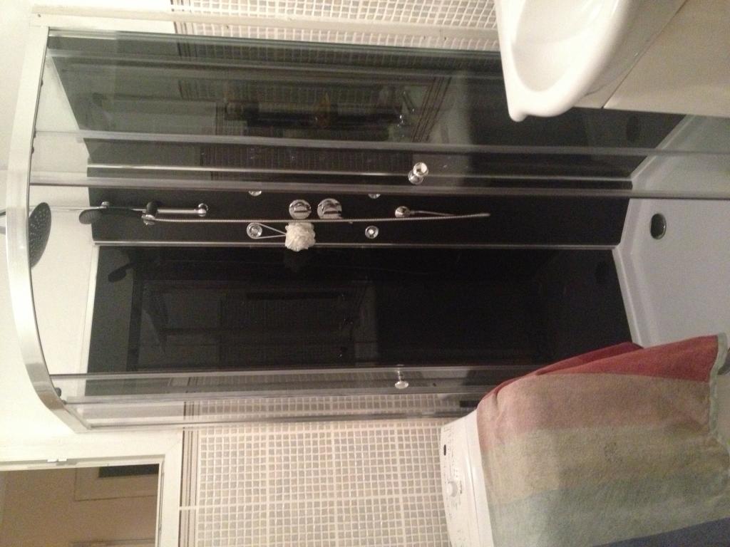 Location chambre Marseille 05 - Photo 1
