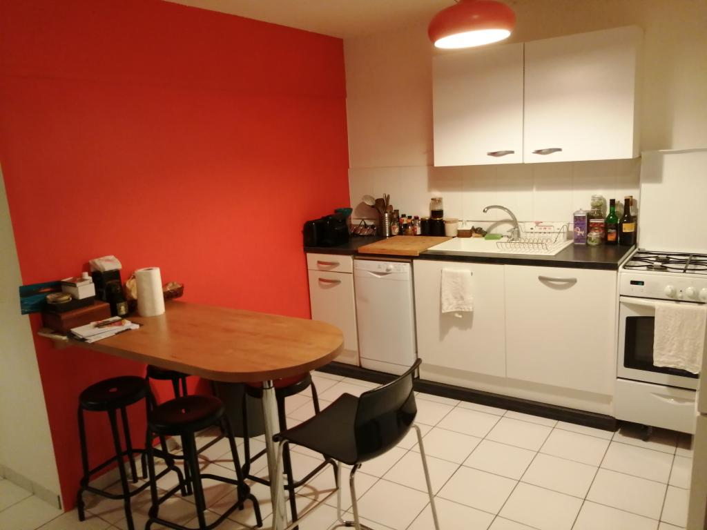 Location chambre Marseille 06 - Photo 1