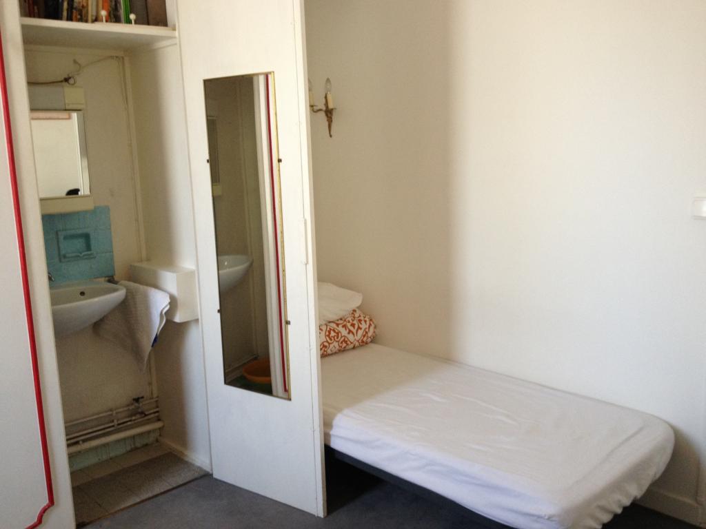 Location chambre Paris 08 - Photo 1