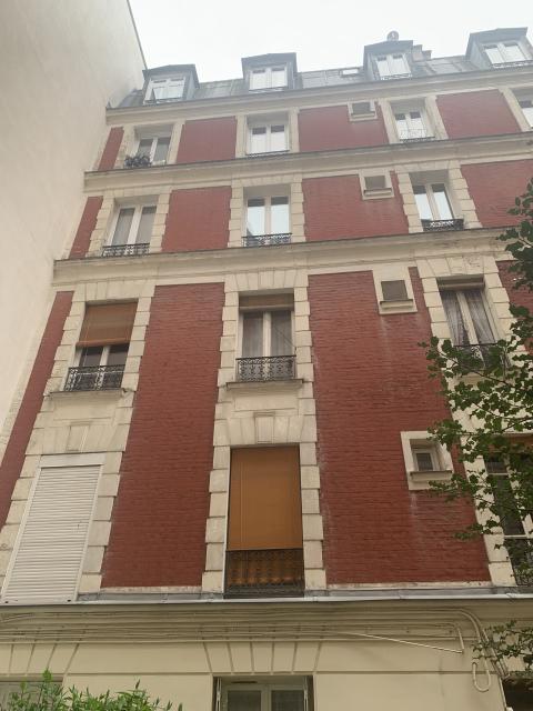 Location appartement T2 Paris 18 - Photo 3