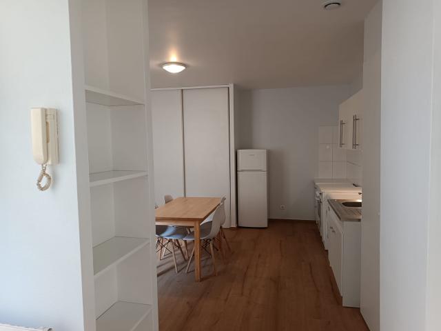 Location studio St Etienne - Photo 3
