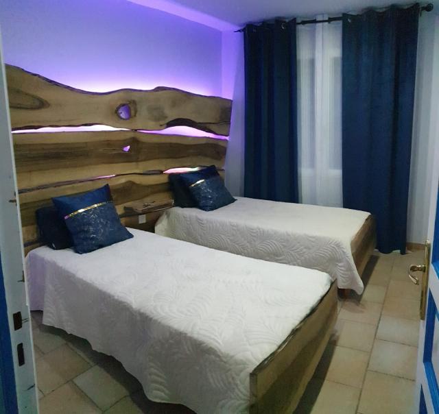 Location maison F5 St Raphael - Photo 3