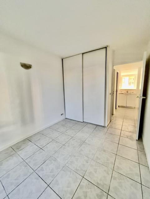 Location appartement T2 Marseille 05 - Photo 2