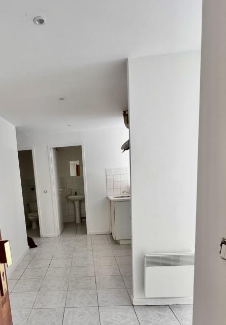 Location appartement T2 Marseille 05 - Photo 5