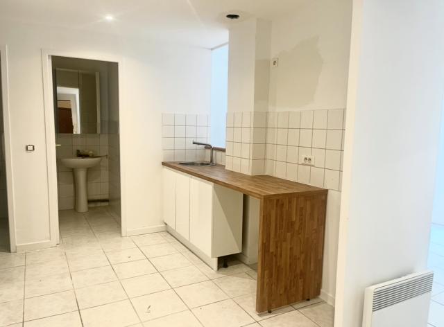 Location appartement T2 Marseille 05 - Photo 6
