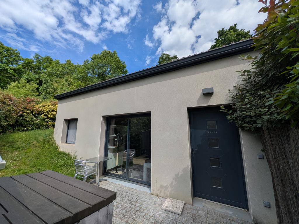 Location chambre St Didier au Mont d'Or - Photo 1
