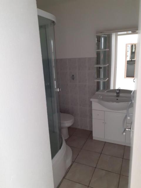 Location studio St Etienne - Photo 5