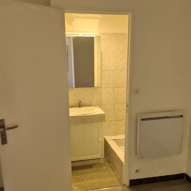 Location appartement T2 Marseille 11 - Photo 4
