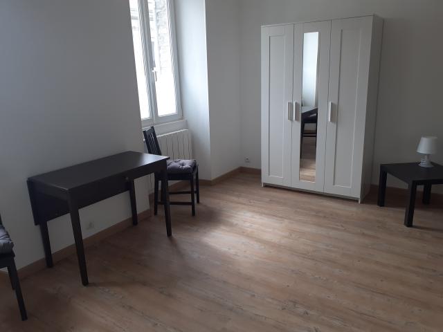 Location studio Trie Chateau - Photo 2
