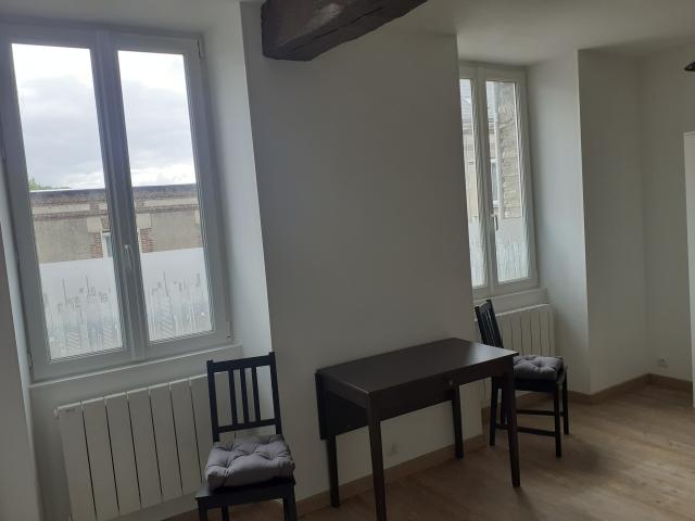 Location studio Trie Chateau - Photo 3