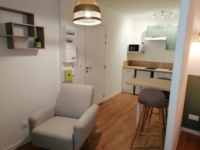 Location studio Ruelle sur Touvre - Photo 2