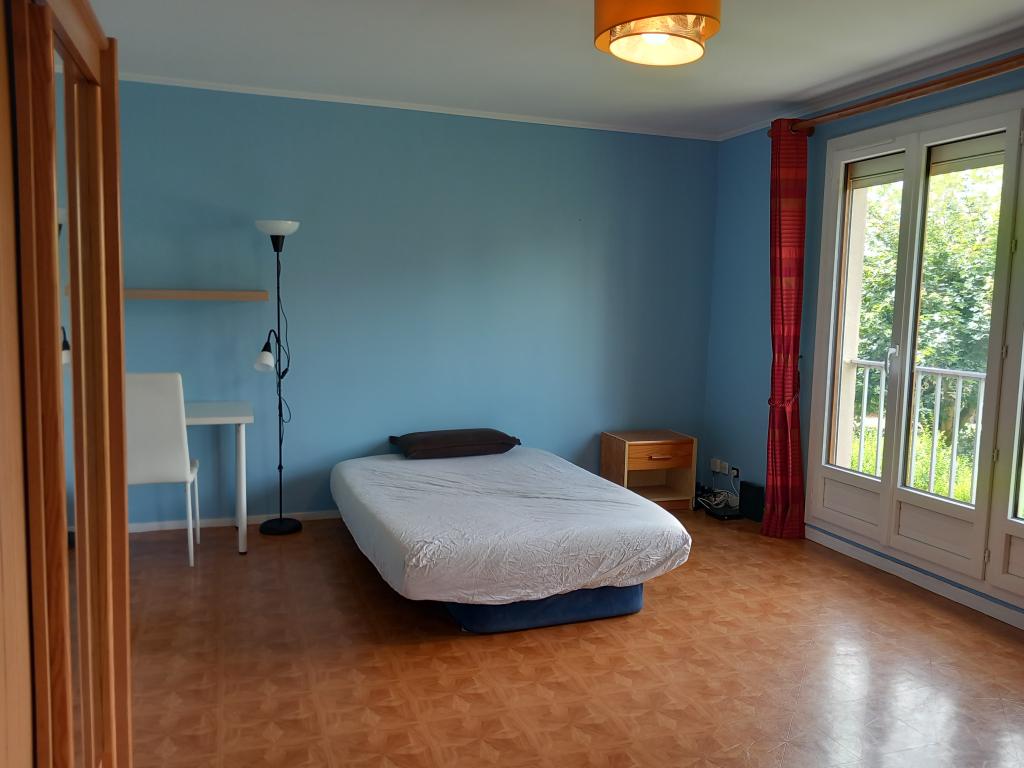 Location chambre Montigny le Bretonneux - Photo 1