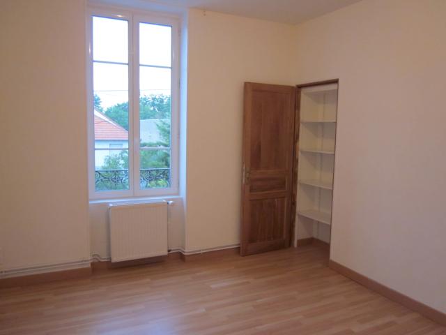 Location appartement T3 Montlucon - Photo 2