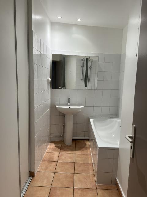 Location appartement T4 Marseille 05 - Photo 8