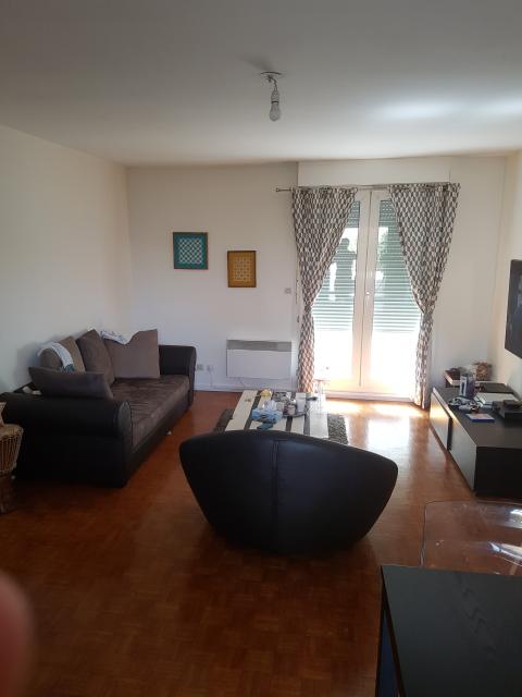 Location appartement T4 Bourgoin Jallieu - Photo 2