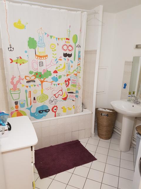 Location appartement T4 Bourgoin Jallieu - Photo 7