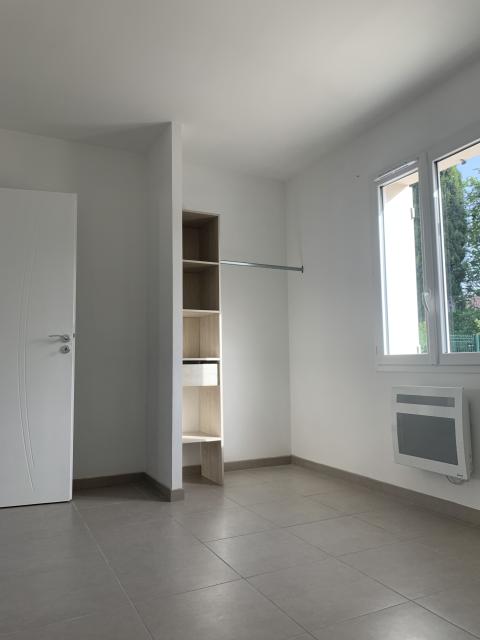 Location maison F4 Entraigues sur la Sorgue - Photo 4