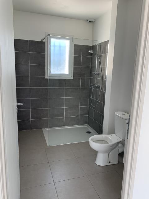 Location maison F4 Entraigues sur la Sorgue - Photo 8