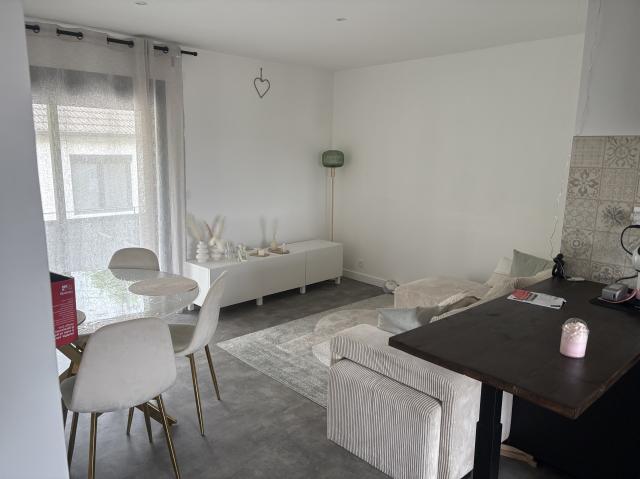 Location appartement T3 Le Plessis Trevise - Photo 2