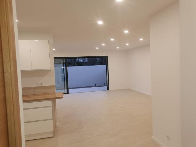 Location maison F4 Nimes - Photo 3