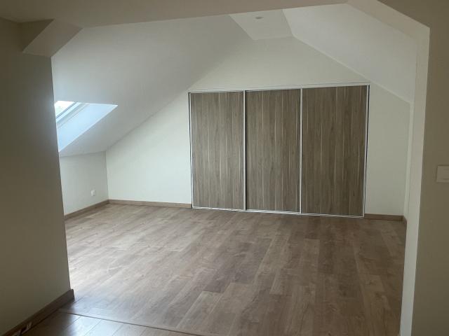 Location maison F7 Emerchicourt - Photo 6