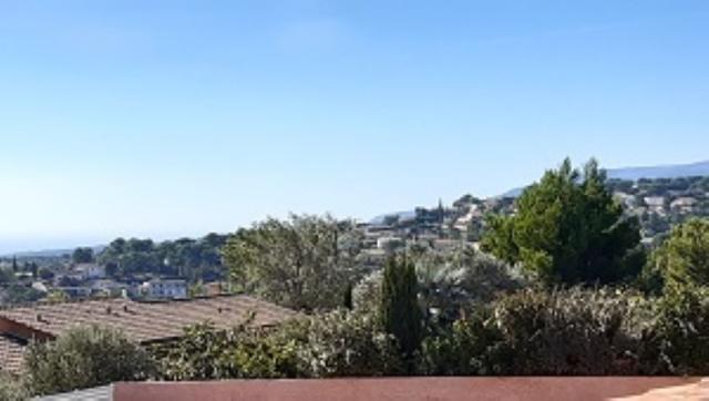 Location maison F6 Carnoux en Provence - Photo 2