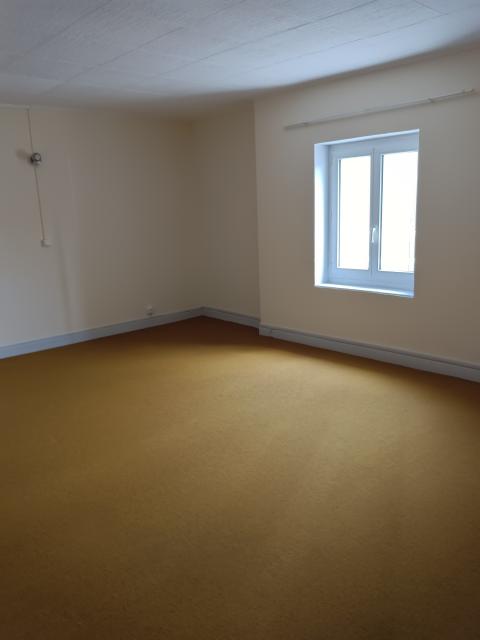 Location maison F8 Doue la Fontaine - Photo 8