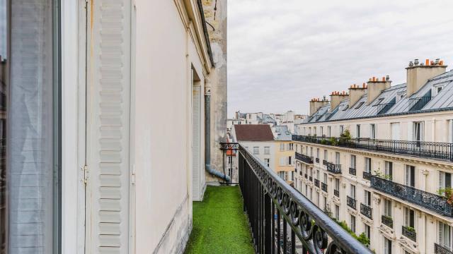 Location appartement T2 Paris 09 - Photo 4
