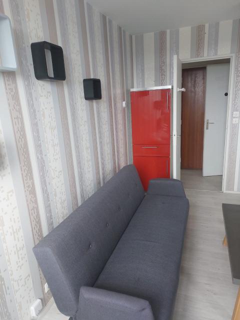 Location studio St Cyr sur Loire - Photo 2