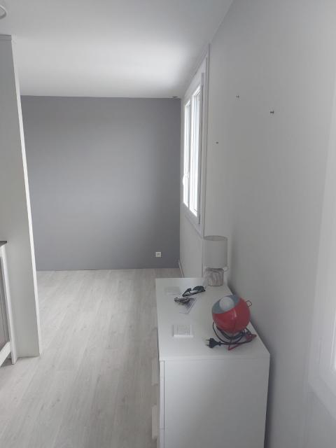 Location studio St Cyr sur Loire - Photo 7