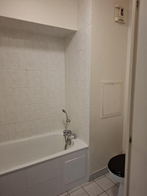 Location studio Lyon 8 - Photo 4