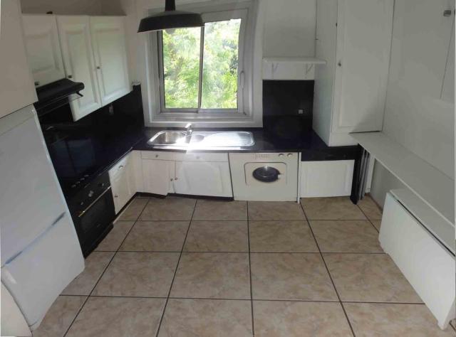 Location appartement T4 St Denis - Photo 4