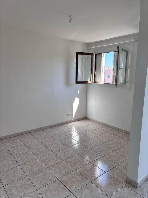 Location appartement T4 Orange - Photo 5