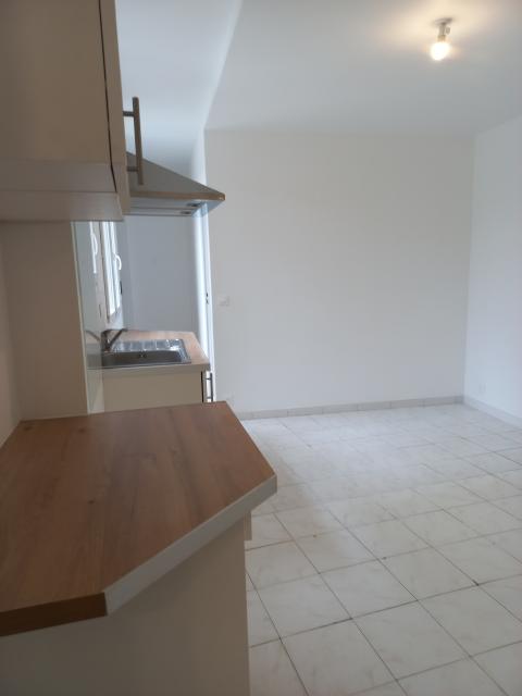 Location appartement T2 Paris 19 - Photo 2
